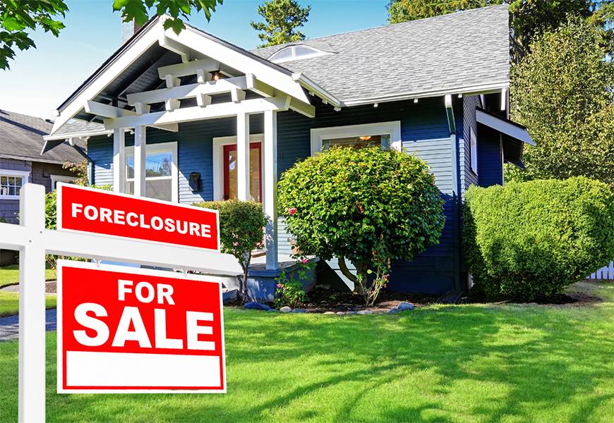 buying foreclosed real estate