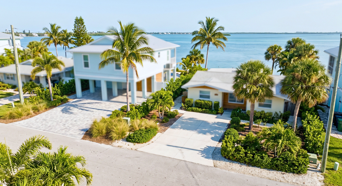 Elevated and ground level homes near the water on Anna Maria Island